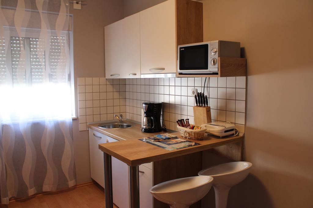 Beachside Apartments Znjan سبليت الغرفة الصورة