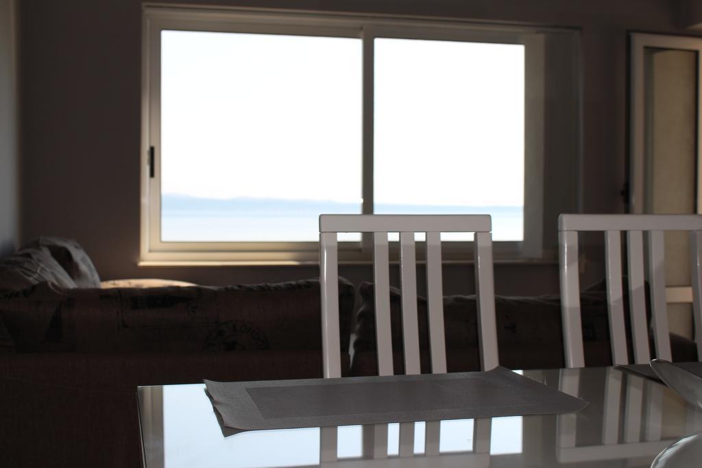 Beachside Apartments Znjan سبليت الغرفة الصورة